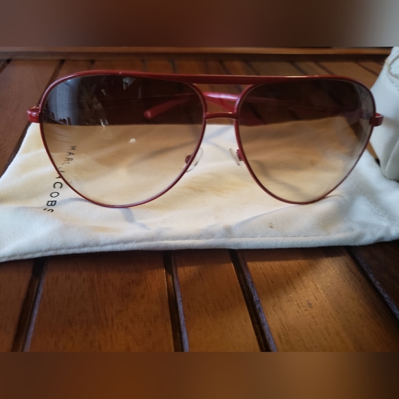 Authentic Red Marc Jacobs Sunglasses - Picture 2 of 6